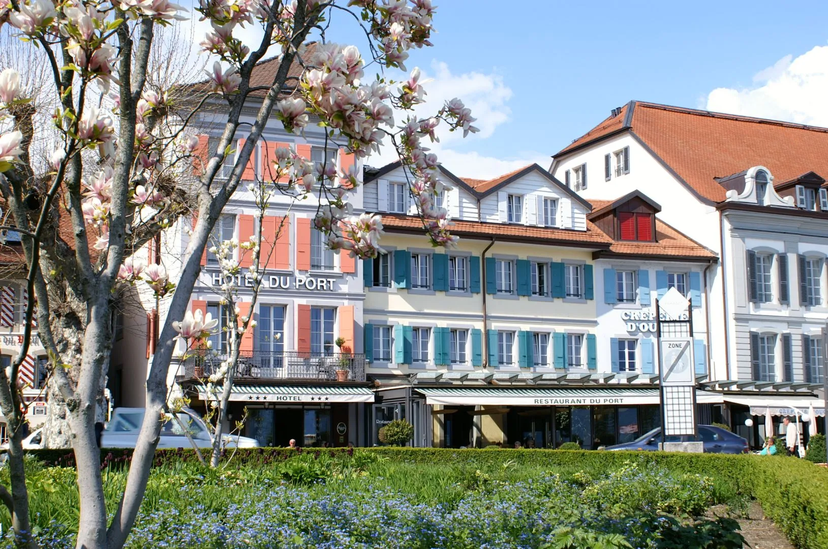 (c) Hotel-du-port.ch